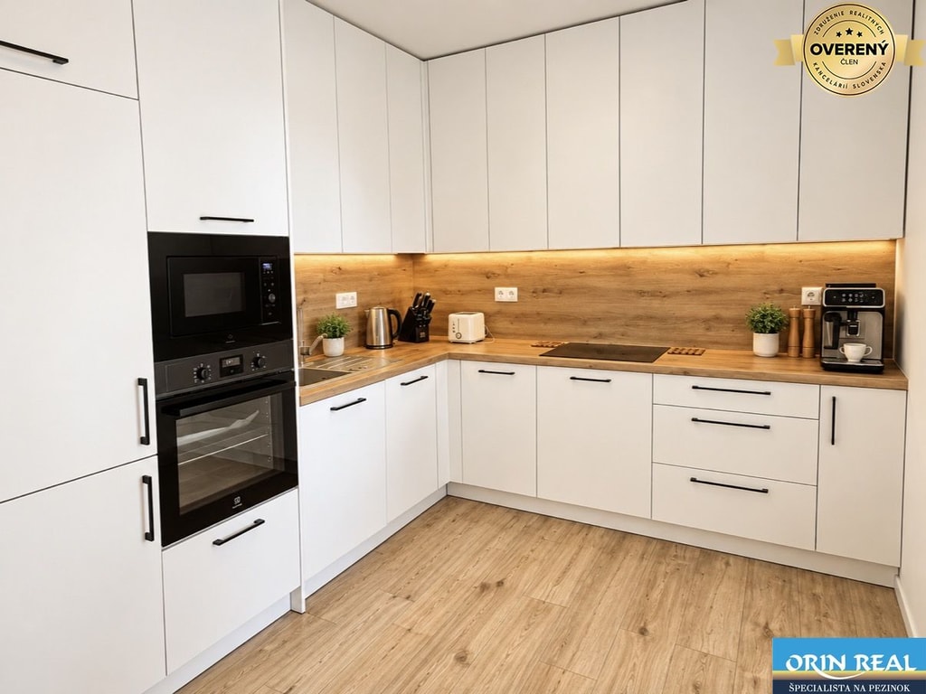Moderný nový 2 izbový byt Dona Sandtnera s parkingom 690,- Eur 3