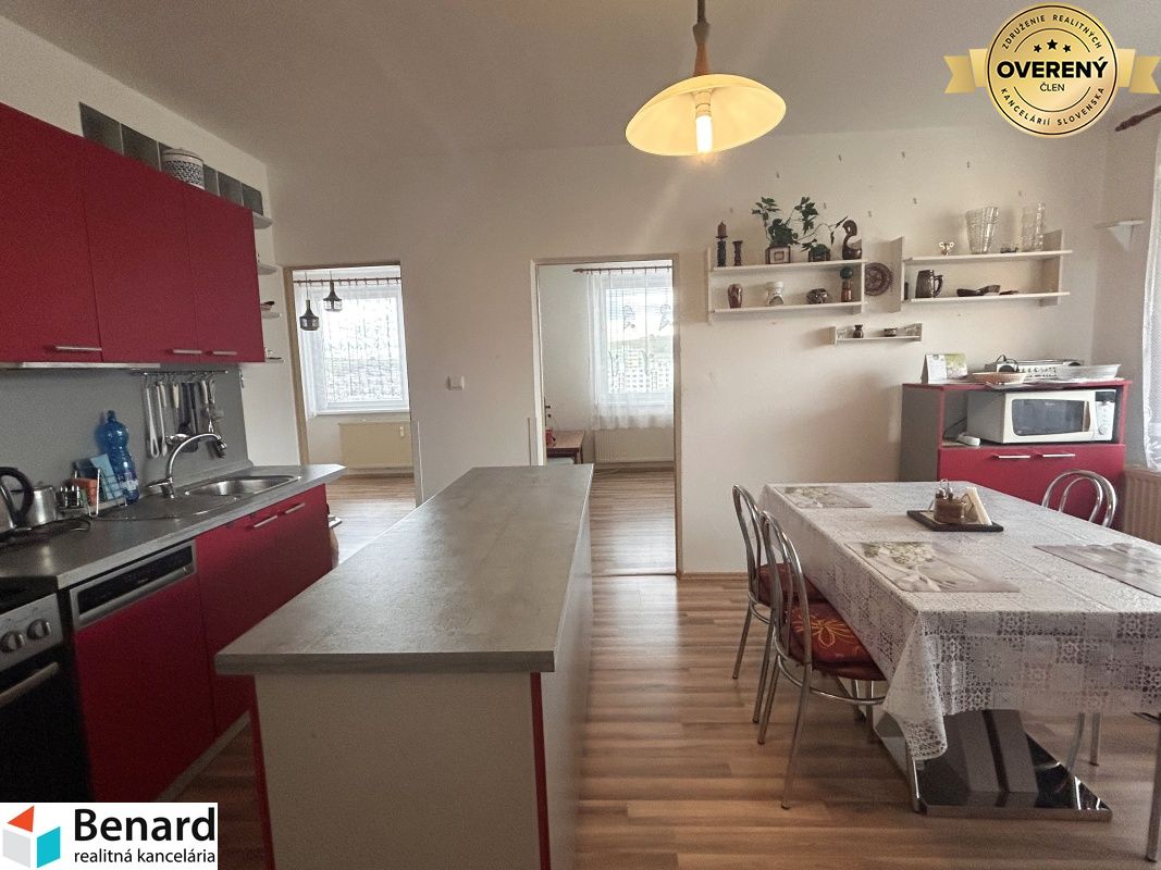 NA PREDAJ  3-IZBOVÝ BYT S BALKÓNOM, 72m2,SÍDLISKO 3, PREŠOV 4