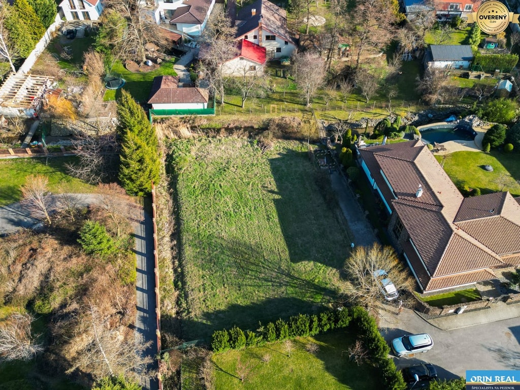 SP V LIMBACHU  1310 m2 - SO ST.POVOLENÍM A PROJEKTOM V CENE 3