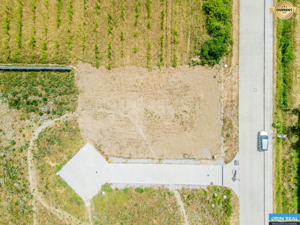 PREDAJ SP VO VINOSADOCH - 640 m2 4