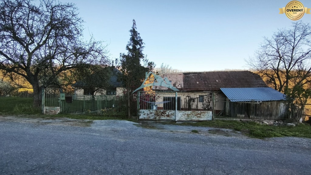 RD (pozemok 9756 m2)  v osade Prieloh, okr. V. Krtíš. 3