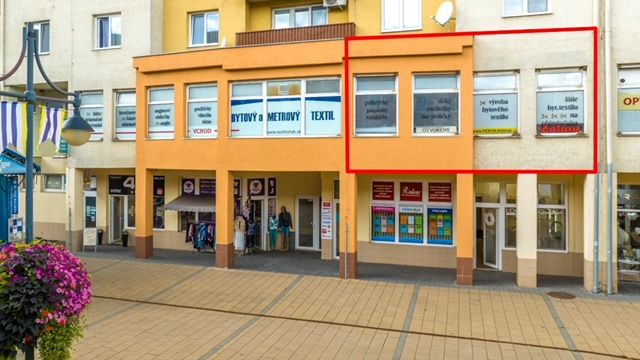 Nebytový priestor Púchov, Pešia zóna ul. Moyzesova, 77,50 m2 4