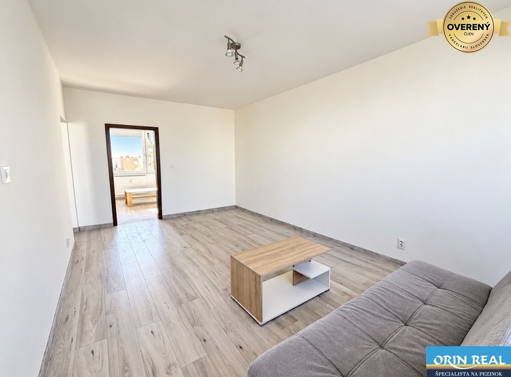 Na predaj priestranný 3 izbový byt po rekonštrukcii 73,84m2 5
