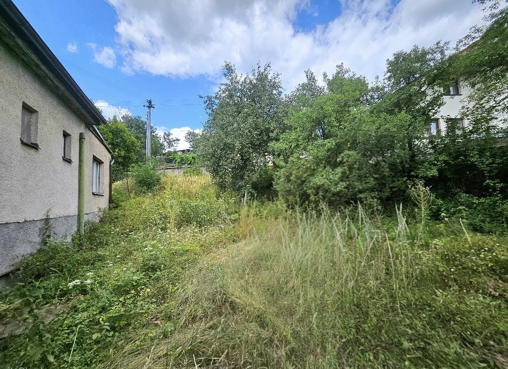 Rodinný dom s krásnym pozemkom v obci Kšinná /POZEMOK 831 m2 3