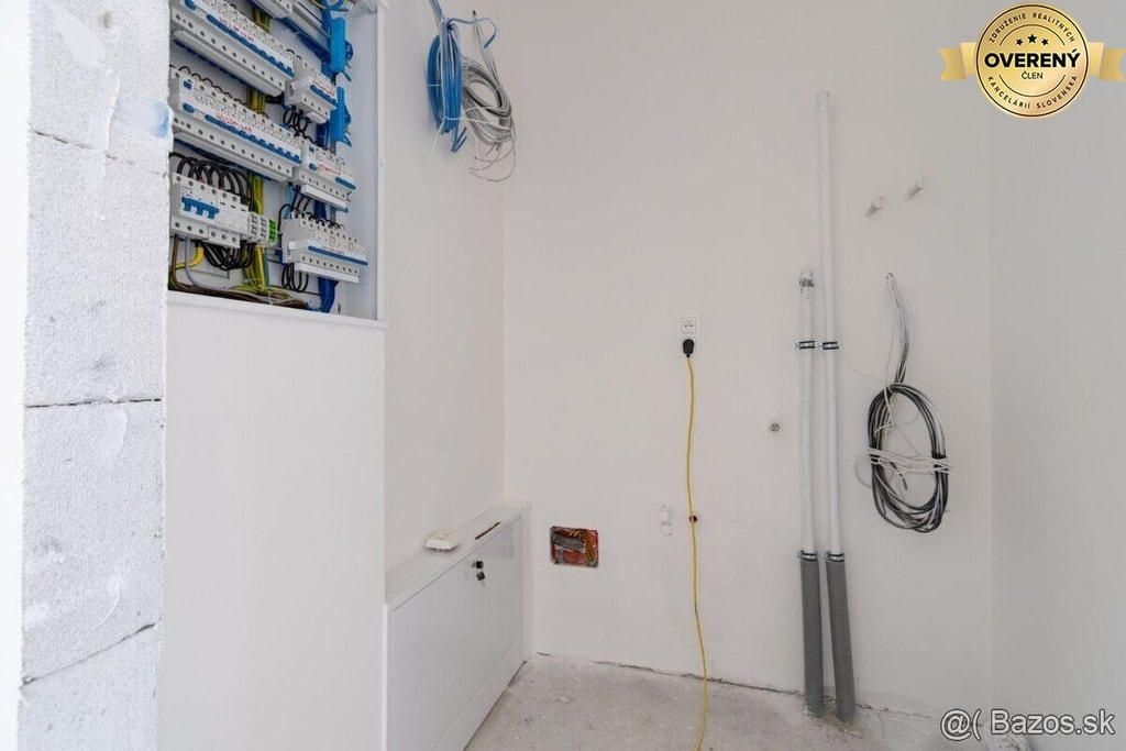 Ponúkame na predaj rodinný dom typ S, pozemok 595 m2 5