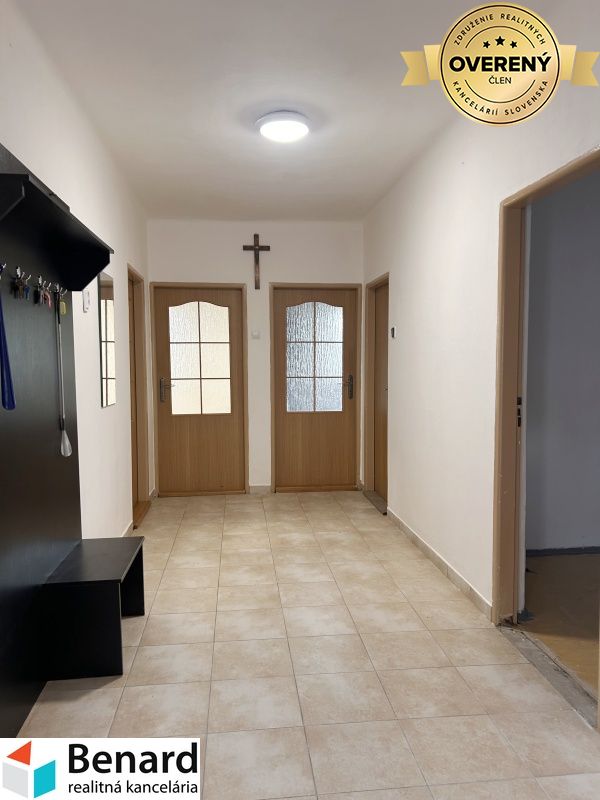 DOM  ZA CENU BYTU- NA BÝVANIE AJ PODNIKANIE,  SABINOVSKÁ Ul., PREŠOV 4