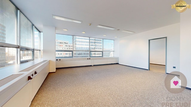 Krásna moderná 3 kancelária -93,25m2 WESTEND TOWER, Dúbravská cesta BA