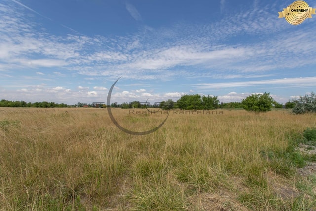 NA PREDAJ investičný pozemok o výmere 1.252 m2 v Zohore, Muškátová ul.