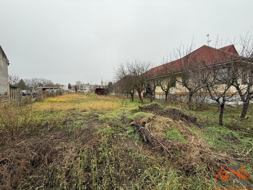 Na predaj pozemok na výstavbu Rodinného domu Čalovec !