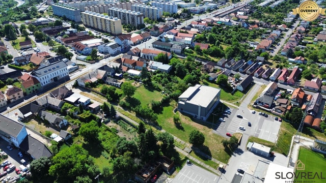 SLOVREAL predaj pozemku Žiar nad Hronom