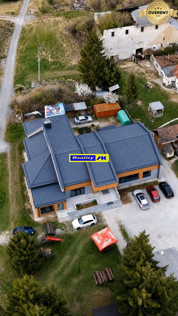 Pohostinstvo na predaj s veľkým pozemkom pri Jasenskej doline - Martin