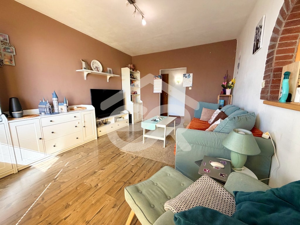 Ponúkam na predaj 3-izbový byt vo výbornej lokalite, Lúky, Vráble, 76m