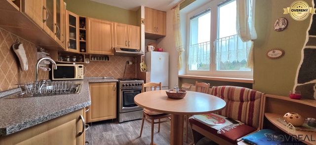 SLOVREAL - na predaj 3 izbový byt Vyhne, 63 m2