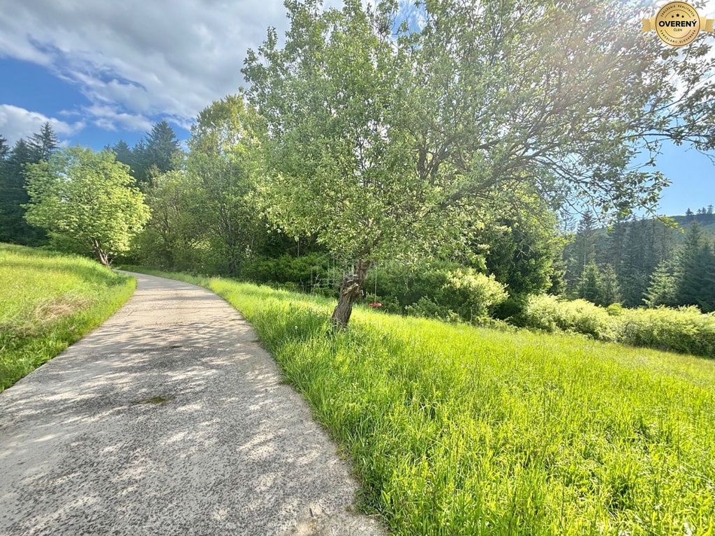 Predaj nádherného pozemku vhodného na výstavbu v obci Raková