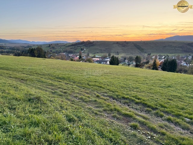 Na predaj stavebný pozemok 707 m2 v Konskej