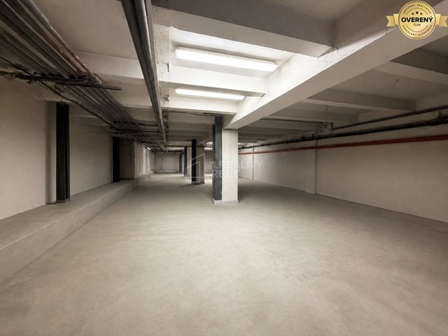 Gastro priestor 770m2, 200 miest na sedenie - prenájom v centre Žiliny