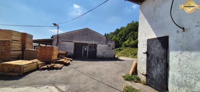 Areál družstva v obci Nesluša- jedinečná investičná príležitosť