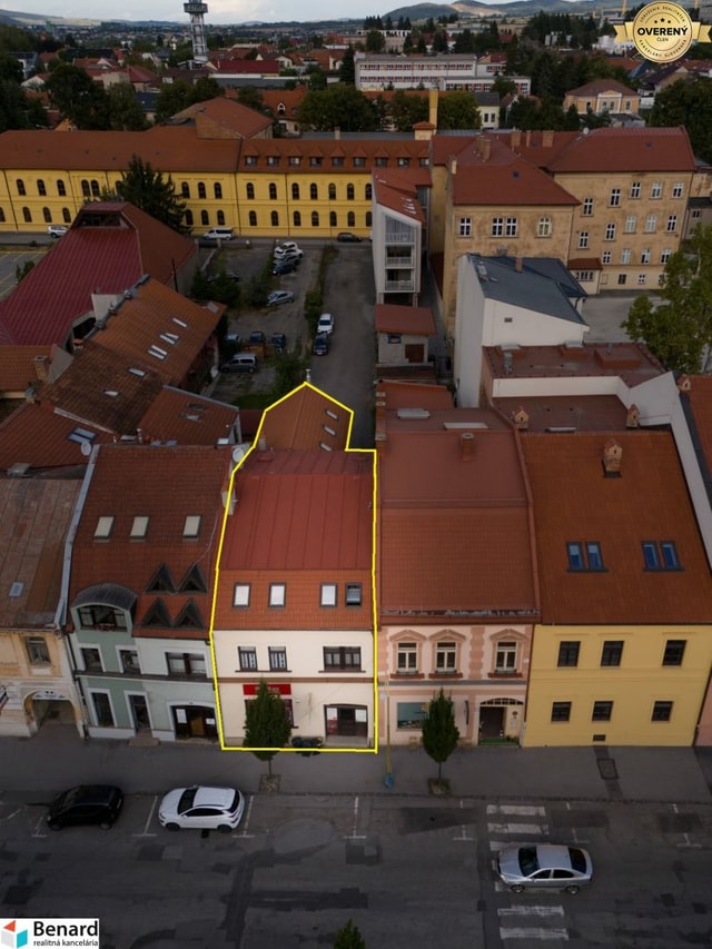 NA PREDAJ BUDOVA na ul. SLOVENSKÁ s prenajatými PRIESTORMI.