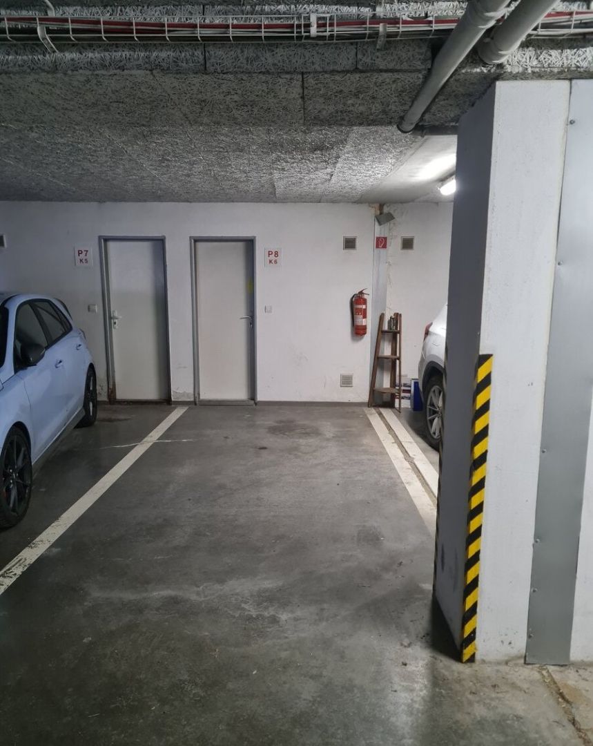 PREDAJ - Garážové státie na Horskej ulici