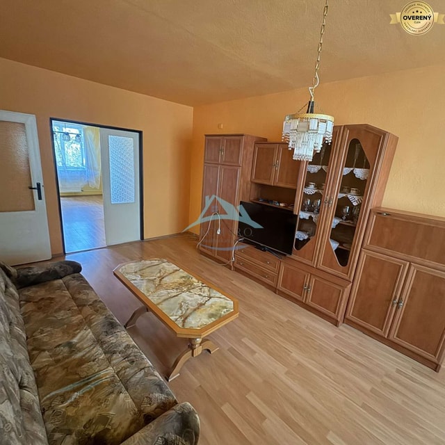 Poctivá tehla, priestor a ideálne 1. poschodie Šahy