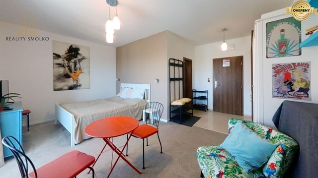 Na prenájom 1-izbový apartmán vo Veľkej Lomnici