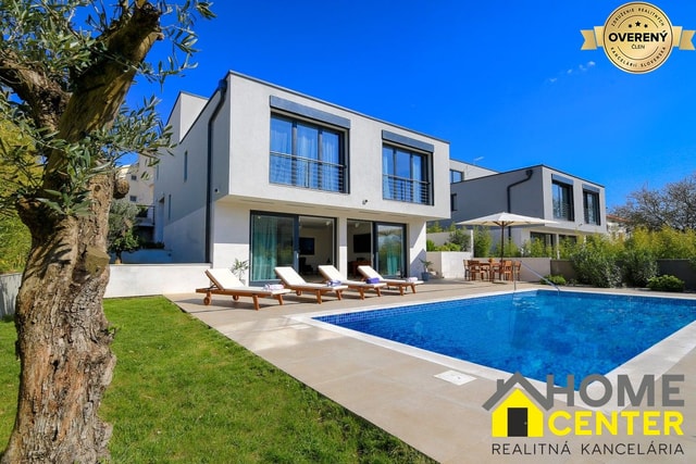 NA PREDAJ moderná vila /251 m²/ v atraktívnej lokalite, ostrov Krk