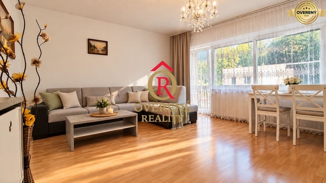 Priestranný a slnečný 4 izbový byt s balkónom- Banská Bystrica,