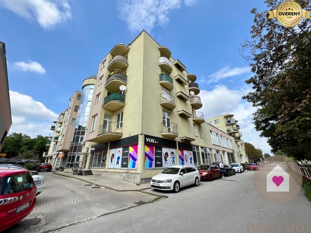 GA/CENTRUM - Veľký obchodný priestor o výmere 337m2 s parkovaním