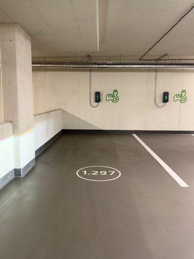 NUERA | Prenájom 2 garážových státí – SKY PARK, veža 3, Bratislava