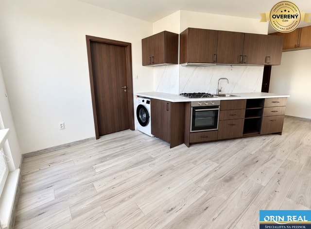 Na predaj priestranný 3 izbový byt po rekonštrukcii 73m2